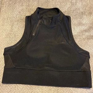 Women’s sports bra, gentle used, in good condition